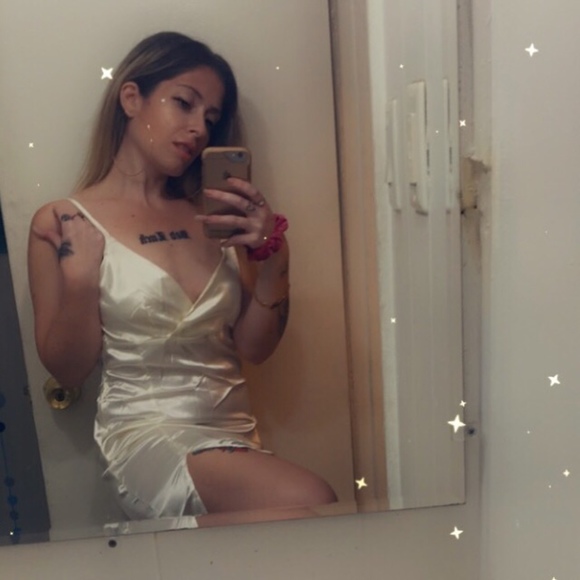 Meet your Posher, Rachel - Picture 1 of 1